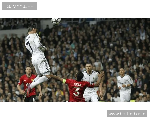 历届足球巨星回顾与荣耀时刻的全景展现 历届足球巨星回顾与荣耀时刻的全景展现